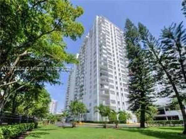 2780 NE 183rd St 908, Aventura FL 33160