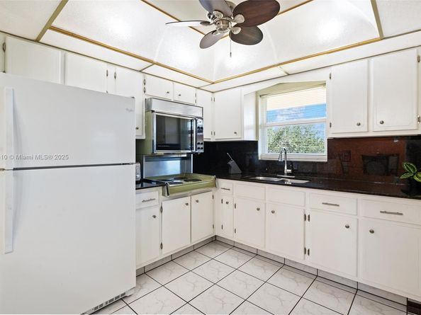 5300 Washington St G323, Hollywood FL 33021
