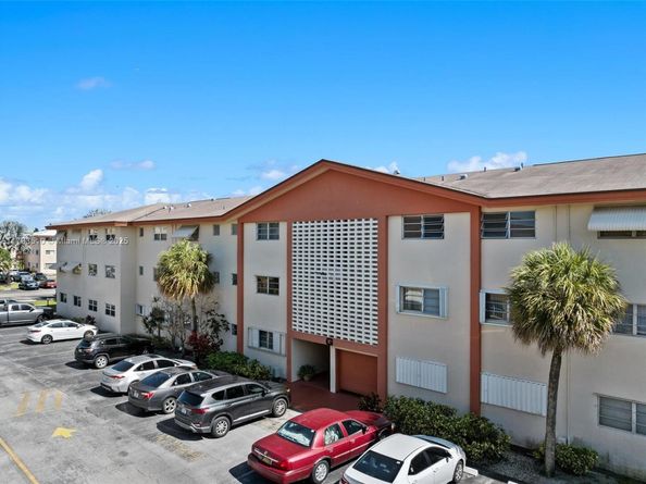 5300 Washington St G323, Hollywood FL 33021