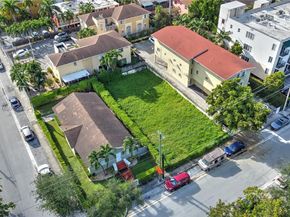 236 SW 4TH Ave, Miami FL 33130