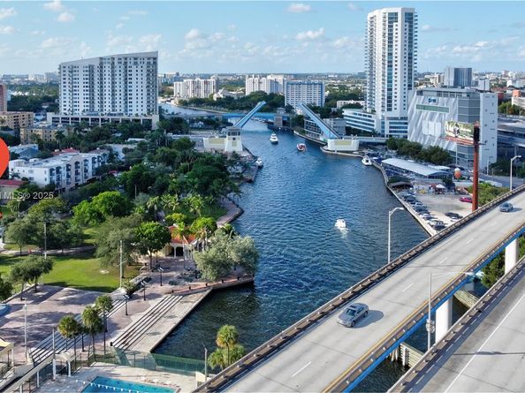 236 SW 4TH Ave, Miami FL 33130