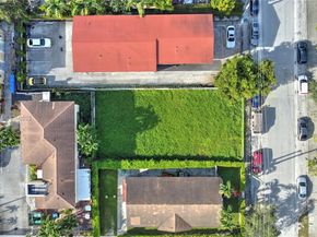 236 SW 4TH Ave, Miami FL 33130