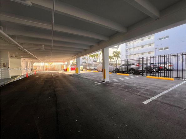 1033 Lenox Ave 202, Miami Beach FL 33139