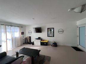 1033 Lenox Ave 202, Miami Beach FL 33139