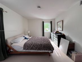 1033 Lenox Ave 202, Miami Beach FL 33139