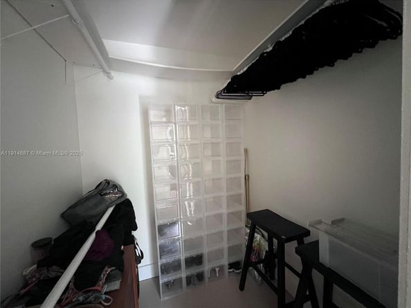 1033 Lenox Ave 202, Miami Beach FL 33139