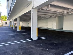 1033 Lenox Ave 202, Miami Beach FL 33139