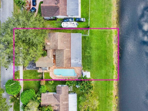 15512 SW 142nd Ct, Miami FL 33177