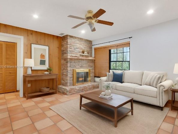 15512 SW 142nd Ct, Miami FL 33177