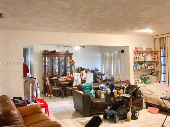 2515 SW 44th Ave, West Park FL 33023