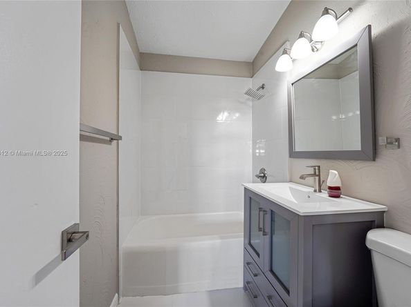 14520 SW 289th St, Homestead FL 33033