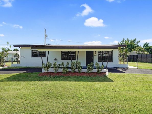 14520 SW 289th St, Homestead FL 33033