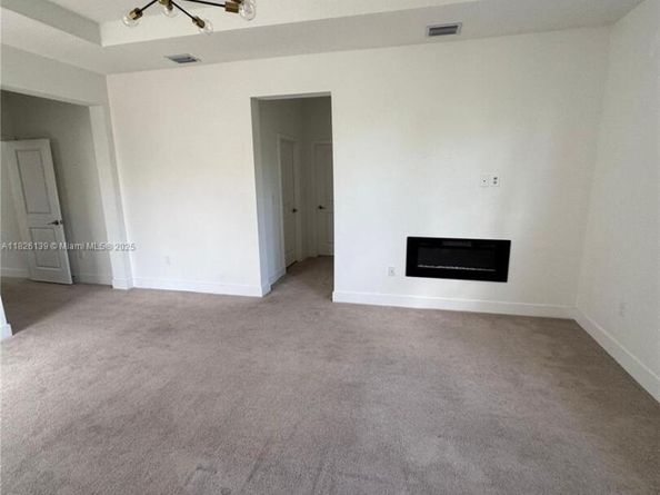 Undisclosed Address #A11826139, Miramar FL 33029