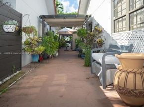 15076 SW 63rd Ter, Miami FL 33193