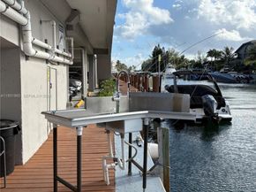 2500 NE 135th St C502, North Miami FL 33181