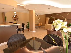 2500 NE 135th St C502, North Miami FL 33181