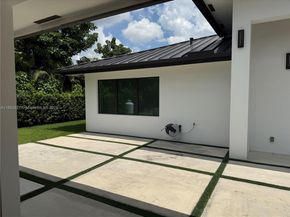 9600 SW 66th St, Miami FL 33173
