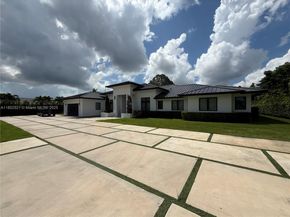 9600 SW 66th St, Miami FL 33173