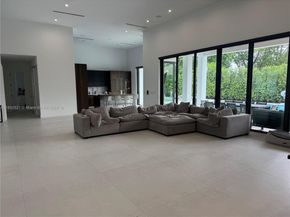 9600 SW 66th St, Miami FL 33173
