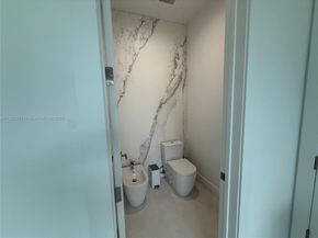 9600 SW 66th St, Miami FL 33173
