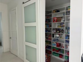 9600 SW 66th St, Miami FL 33173