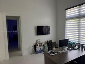 9600 SW 66th St, Miami FL 33173