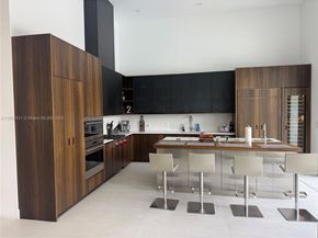 9600 SW 66th St, Miami FL 33173