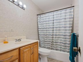 111 NE 175th St, North Miami Beach FL 33162