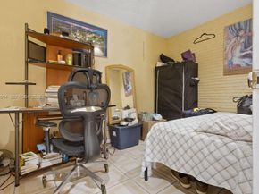 111 NE 175th St, North Miami Beach FL 33162