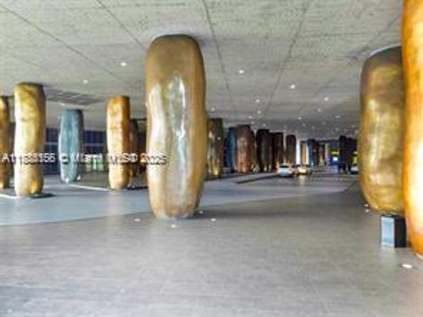 465 Brickell av 4705, Miami FL 33131