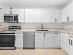 401 69th St 708, Miami Beach FL 33141