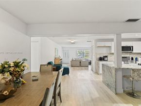 6880 Scott St, Hollywood FL 33024