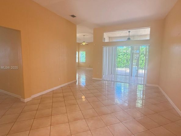 3654 SW 162nd Ave, Miramar FL 33027