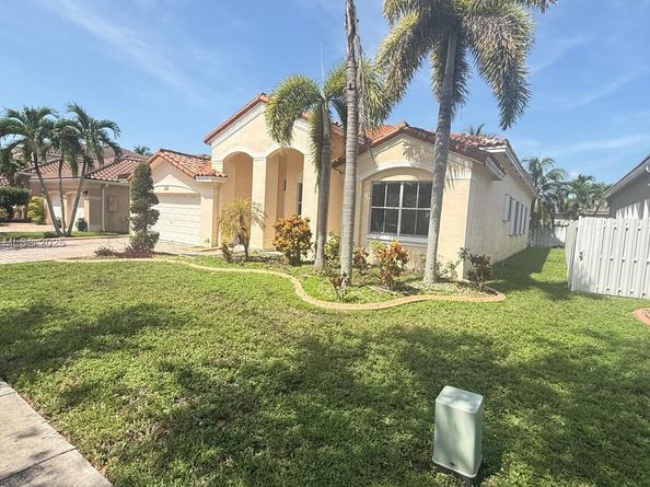 3654 SW 162nd Ave, Miramar FL 33027