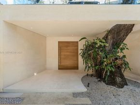 1616 Onaway Dr, Miami FL 33133