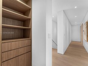 1616 Onaway Dr, Miami FL 33133