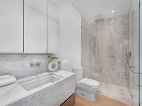 1616 Onaway Dr, Miami FL 33133