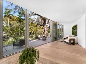 1616 Onaway Dr, Miami FL 33133