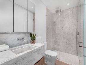 1616 Onaway Dr, Miami FL 33133