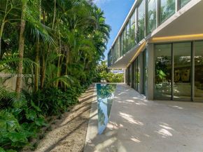 1616 Onaway Dr, Miami FL 33133