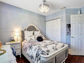 14681 Poplar Hill Ct, Davie FL 33325