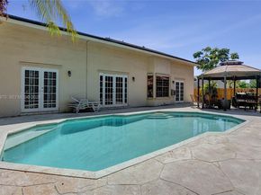 14681 Poplar Hill Ct, Davie FL 33325