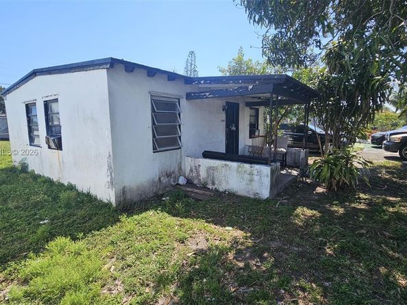 1950 Service Rd, Opa-Locka FL 33054