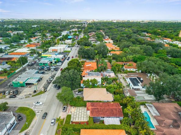 2121 Red Rd, Coral Gables FL 33155