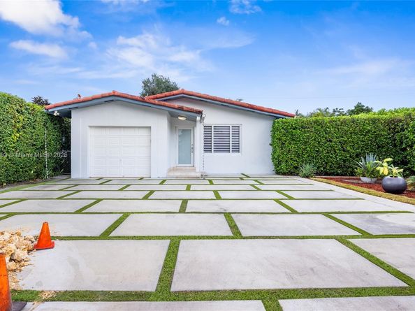 2121 Red Rd, Coral Gables FL 33155