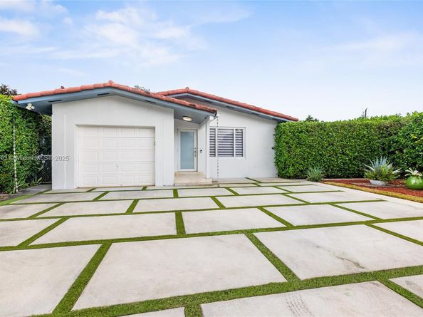 2121 Red Rd, Coral Gables FL 33155