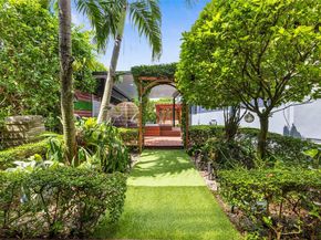 2121 Red Rd, Coral Gables FL 33155
