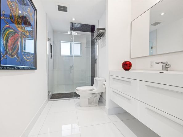 2121 Red Rd, Coral Gables FL 33155