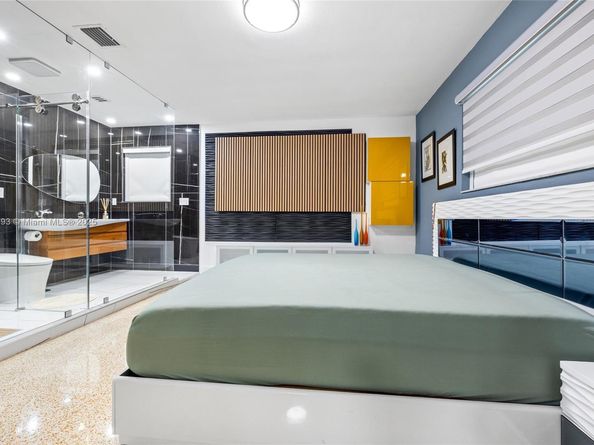 2121 Red Rd, Coral Gables FL 33155