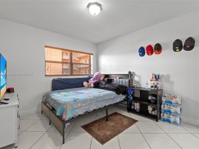 1800 W 54th St 109, Hialeah FL 33012